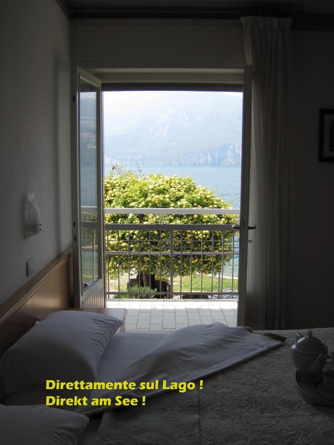 Piccolo Hotel Direkt Am See Brenzone sul Garda Exteriér fotografie